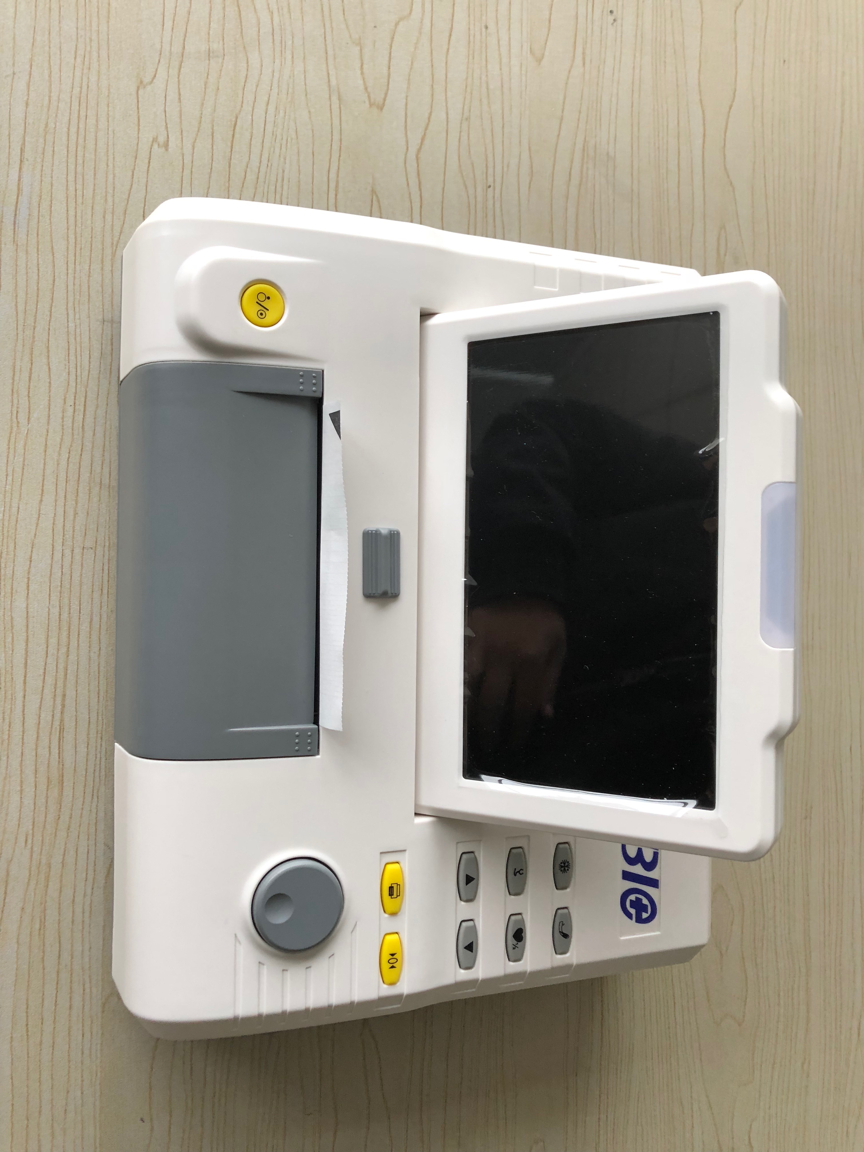 Patient Vital Signs Monitor Fetal Maternal Monitor With FHR, TOCO, FM 4 Languages Avaialble