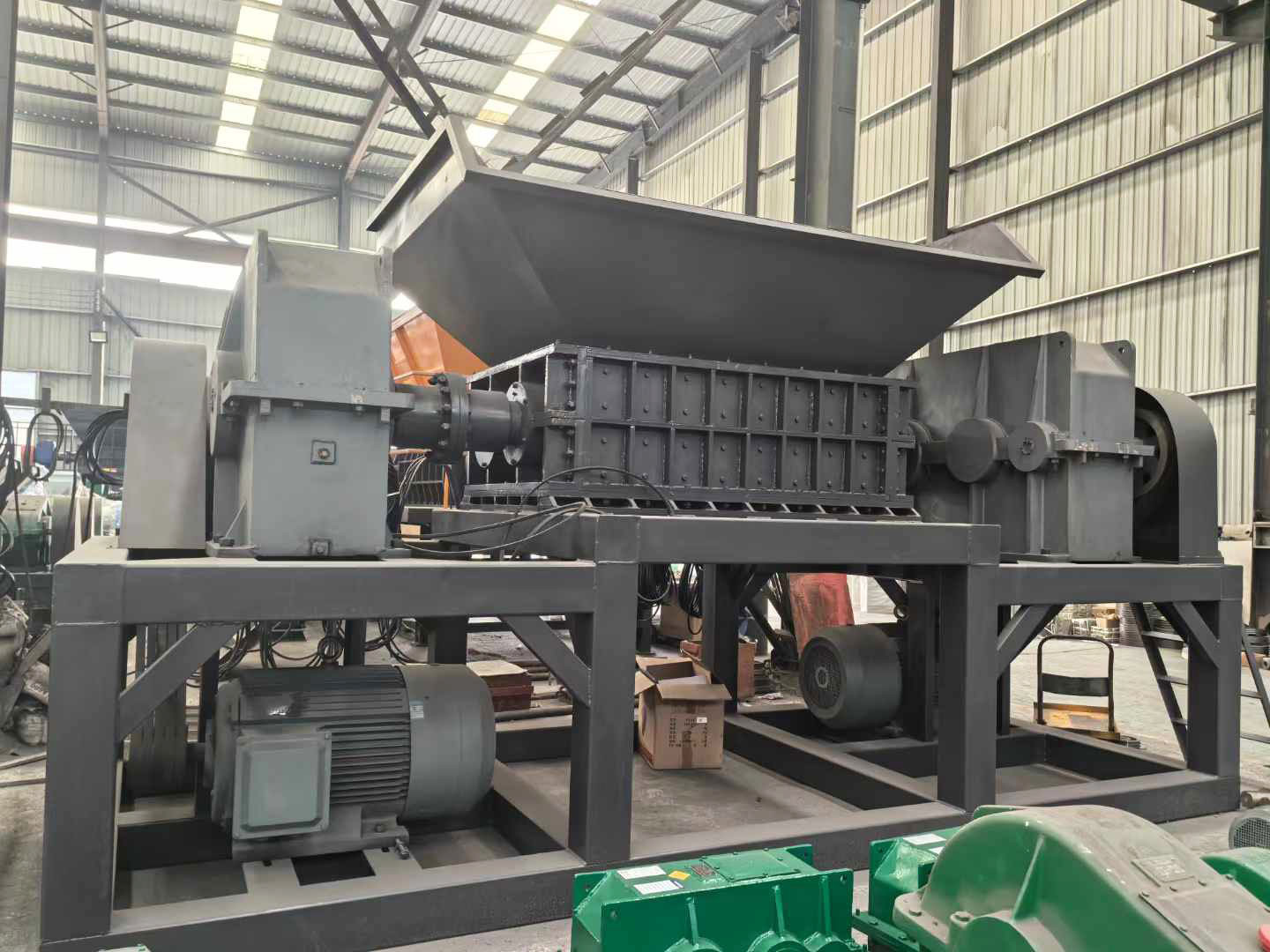 Cardboard Tyre Tobacco Cardboard Meat Shredder Machine Double Shaft Shredder