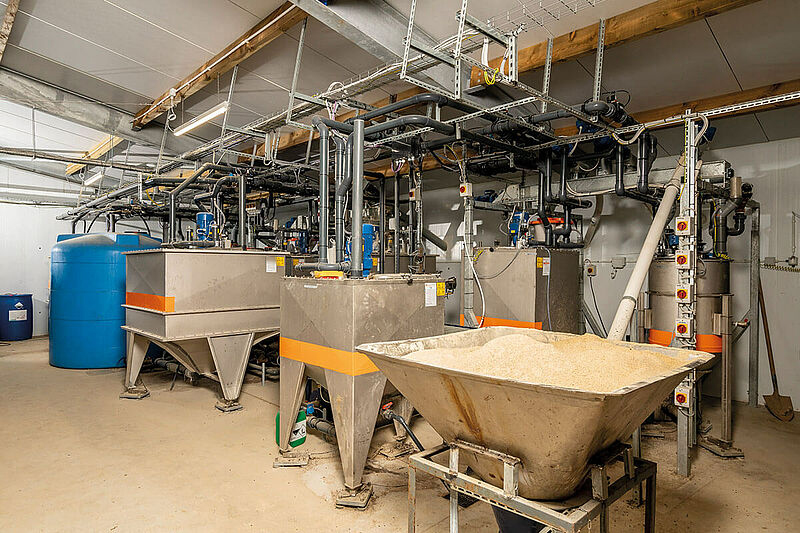 High Tolerance Pig Farrowing Crates for Customized Agricultural Livestock Equipment