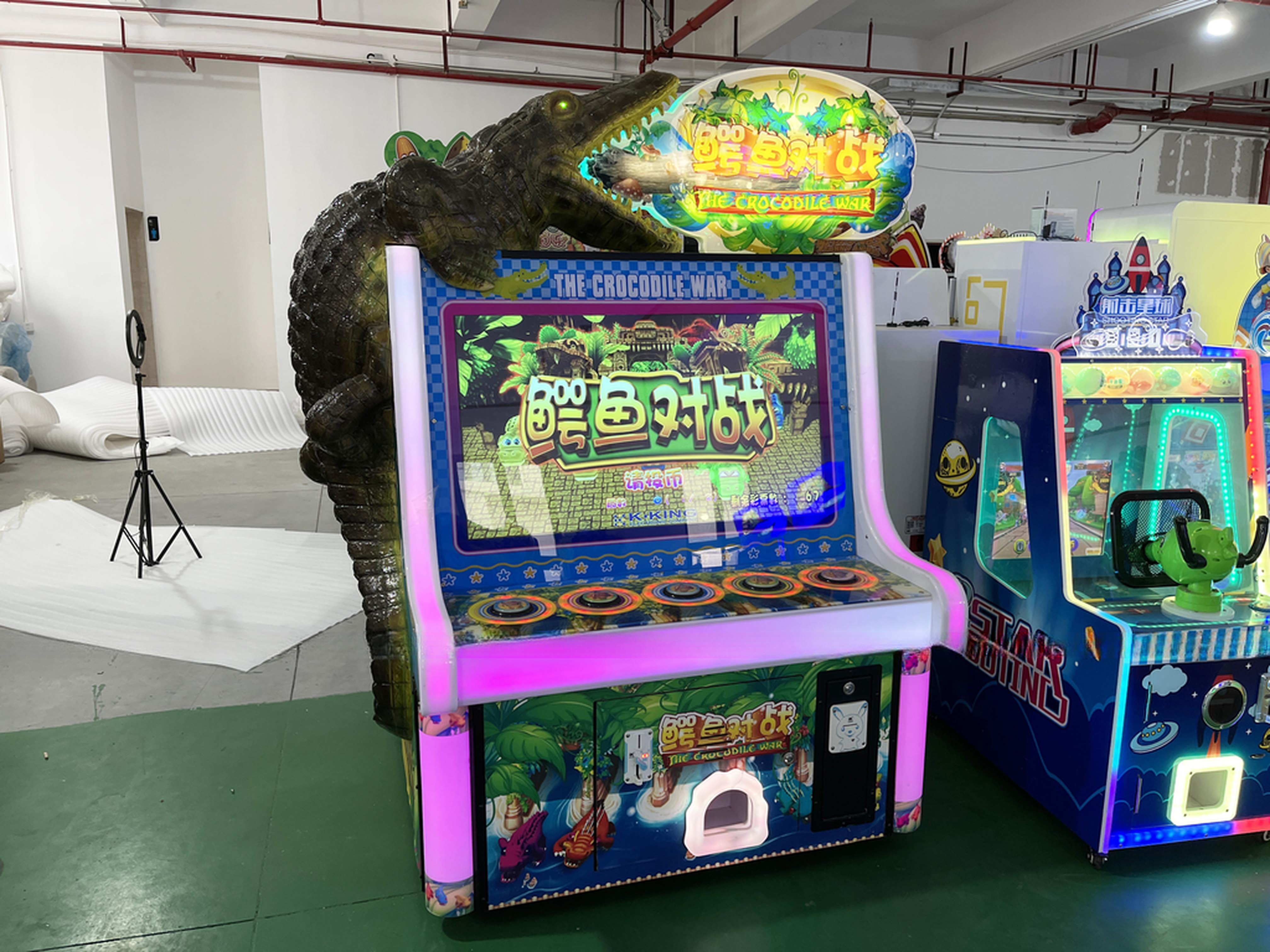 Dreamland ticket redemption amusement arcade double players hit crocodile game machine for game center
