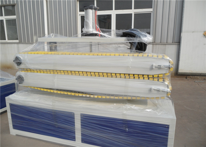 Double Screw Plastic Pipe Extrusion Machine / Pvc Water Supply Pipe Making Machine