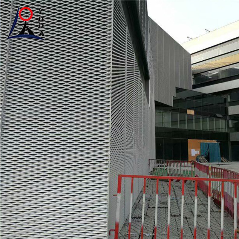 Transportation Industry Galvanized Expanded Metal Mesh Iron Wire Net