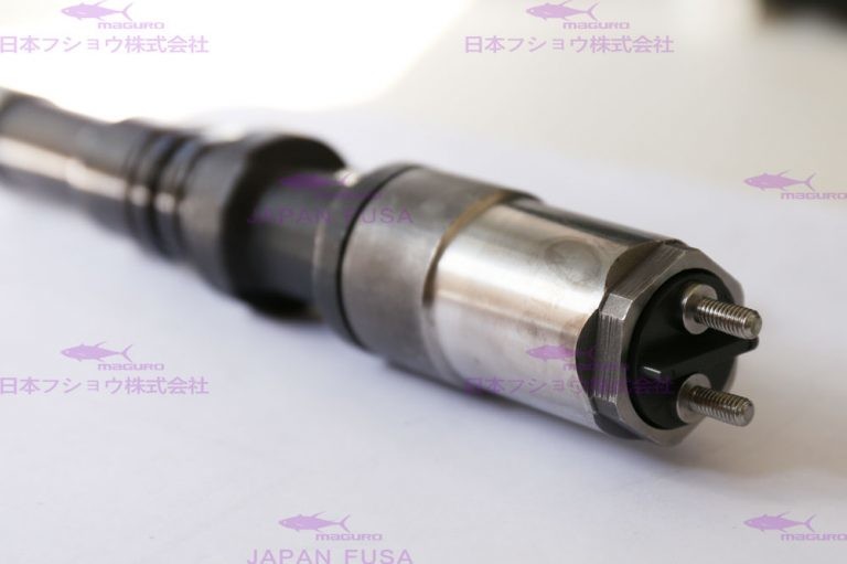 KOMATSU Diesel Fuel Injector SAA6D125 PC400-7 6154-11-3200