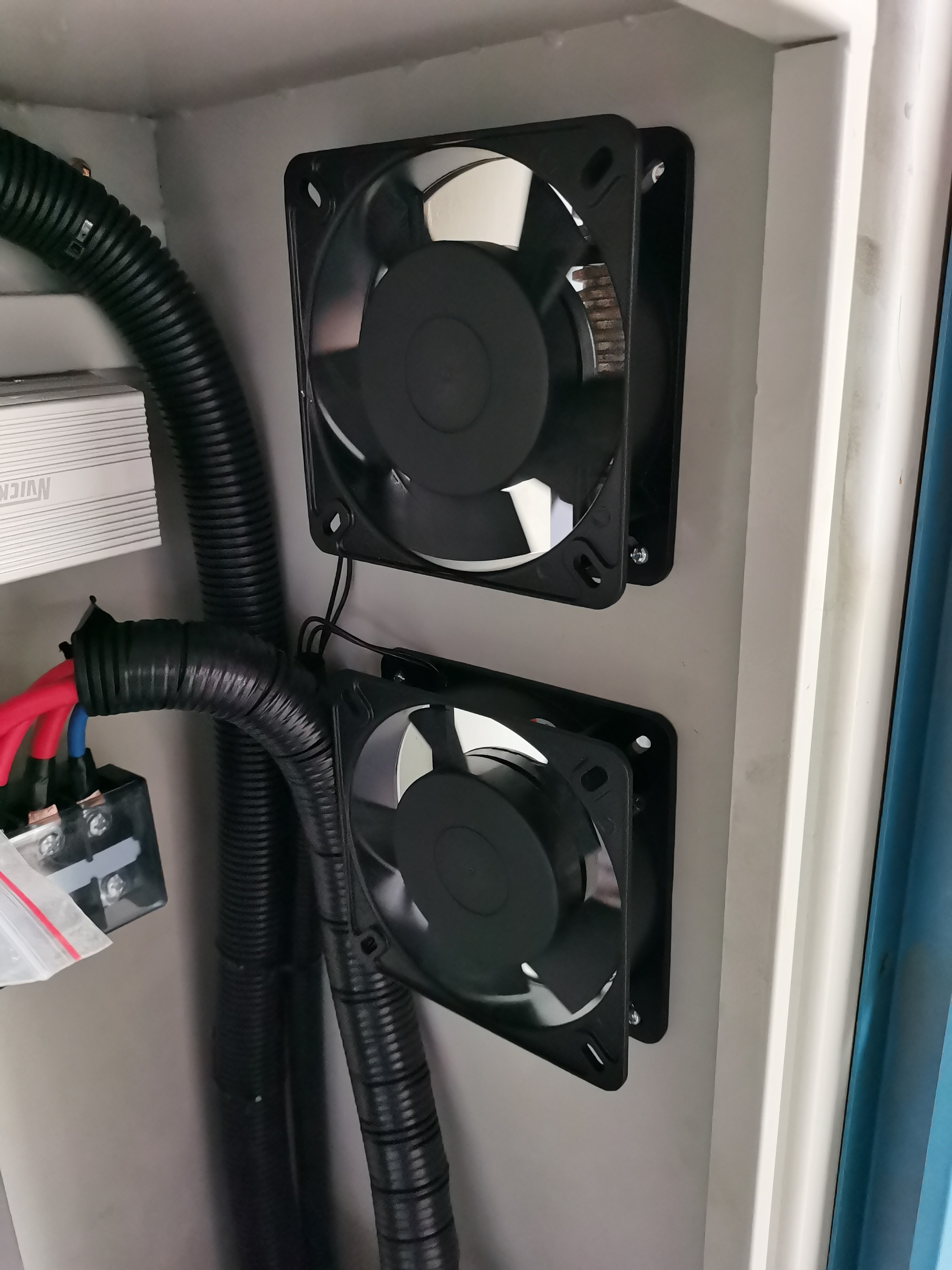 2 Head Continuous Extrusion Blow Molding 2 Layer 2l Double Station