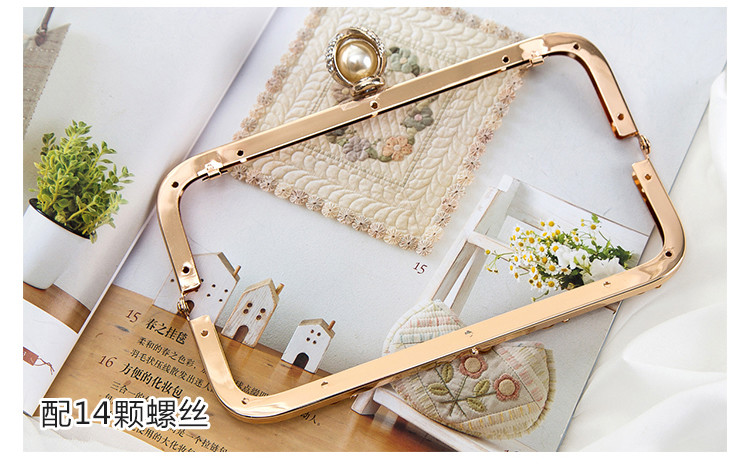 Noble Imitation Pearl Lock Carpet Bag Frame With Chain Loops
