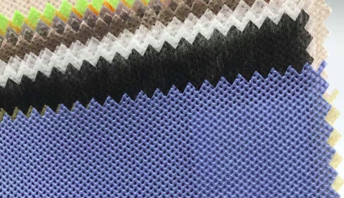 Can Be Anti-Alcohol Spunbond Polypropylene Meltblown Nonwoven Multicolor For Medical Bed Sheet