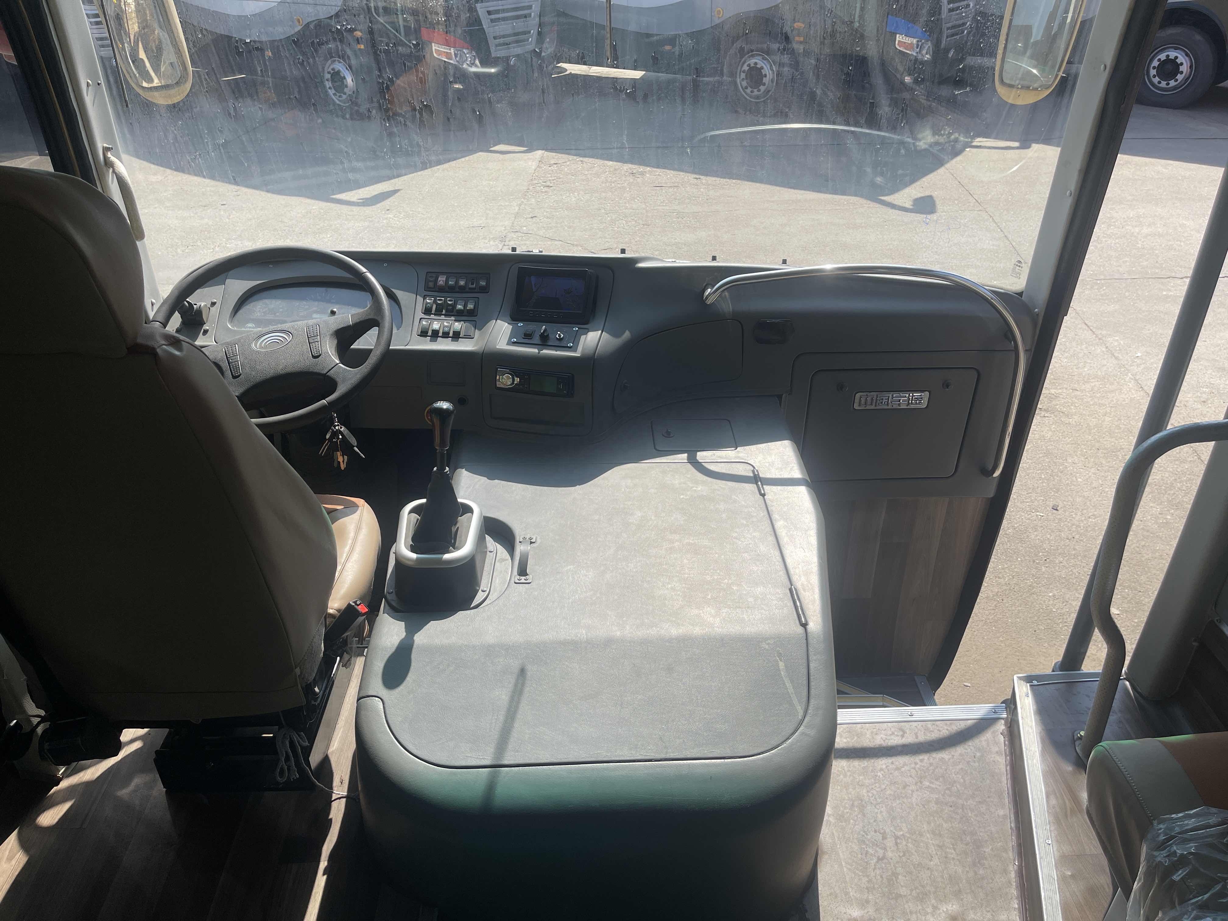 35 Seats Used Coach Buses Luxury Coach Used Passenger Bus Coach Refurbished at Best