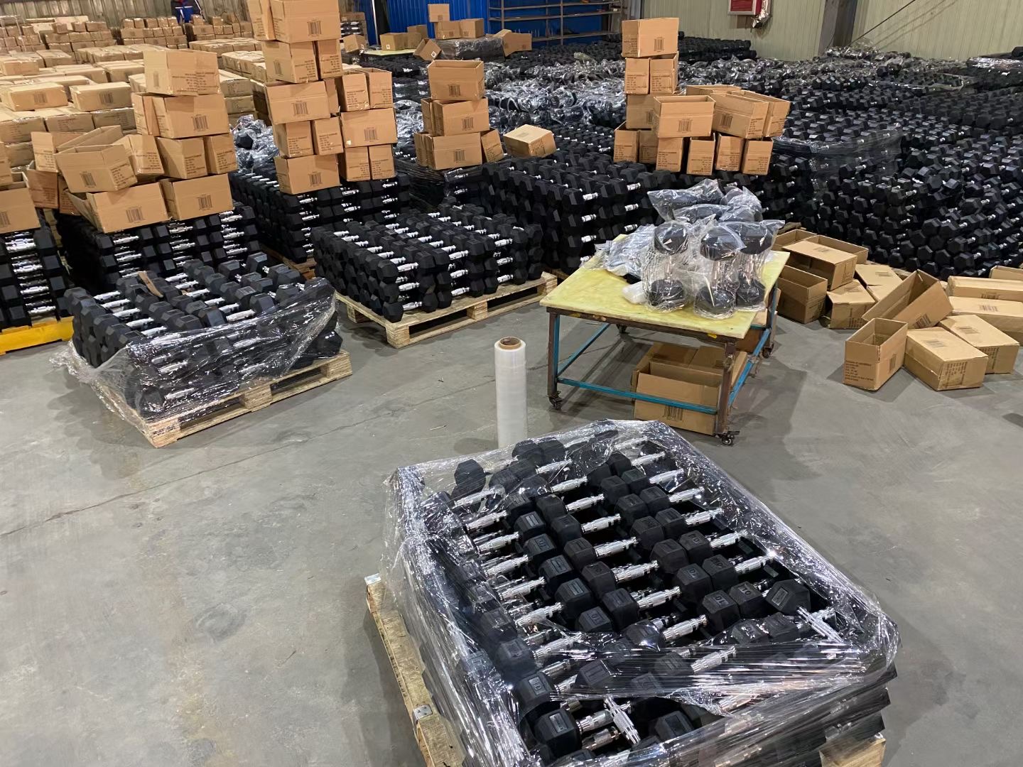 WHOLESALE Free Weight Rubber Hex Dumbbells Set Pair Hexagonal Dumbbell for Strength Training