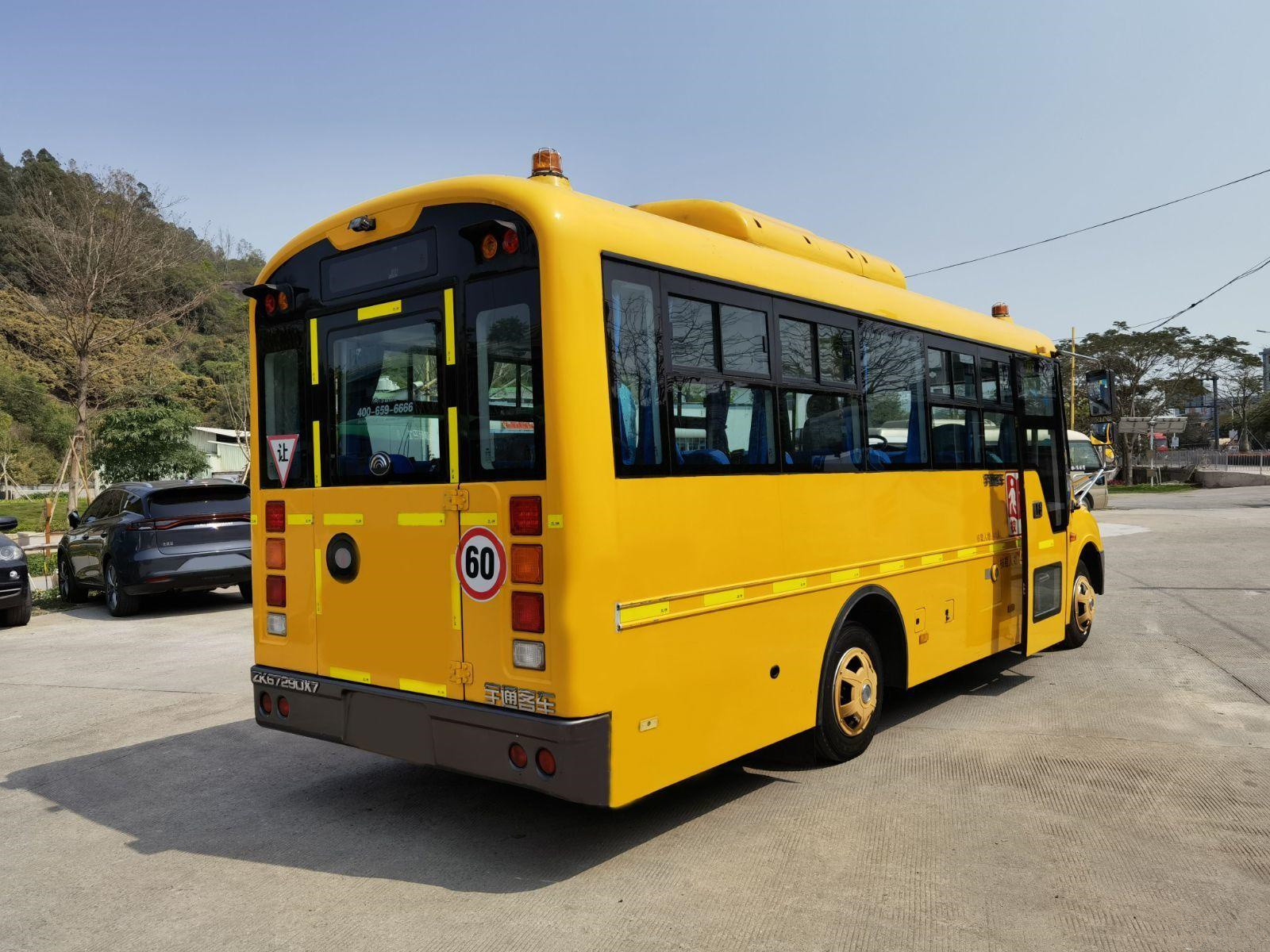 41 Seats 2014 Year Used Yutong Buses ZK6729D Diesel Engine Used School Bus LHD Driver Steering No Accident