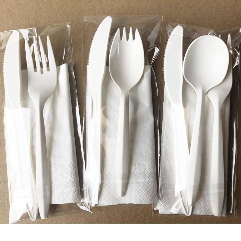 Horizontal Disposable Kits Cutlery Packing Machine Napkin Sachet Wrapping Machine Flow Packing Machine Price