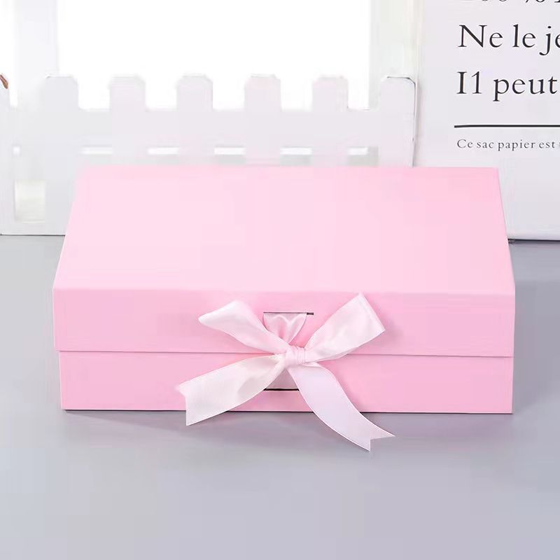 Elegant Packaging Boxes 100% Recycled Paper Ribbon Tie Magnetic Gift Boxes with Matte Finish for Promotions