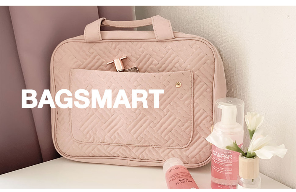 Waterproof Dots Nylon Hanging Travel Toiletry Bag