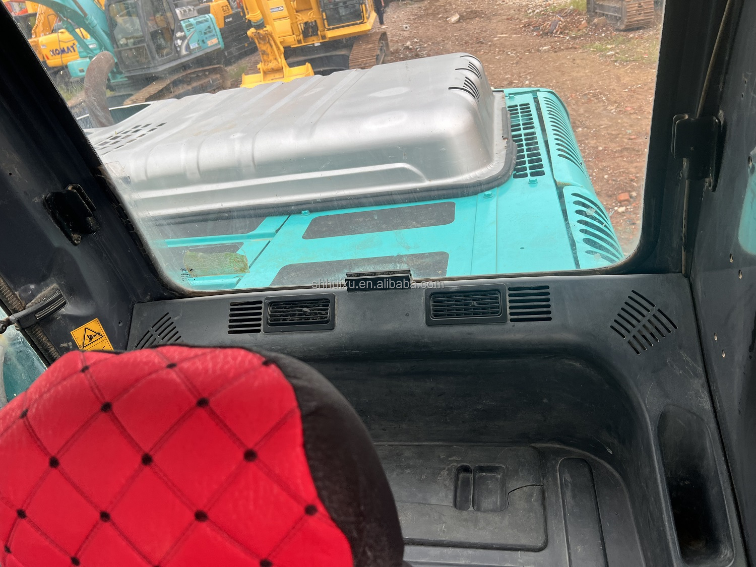 Used Excavator Kobelco Sk200 good Quality SECOND HAND KOBELCO SK200 ON SALE