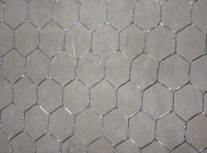 BWG16 Galvanized Hexagonal Wire Mesh , W1m Rabbit Wire Netting