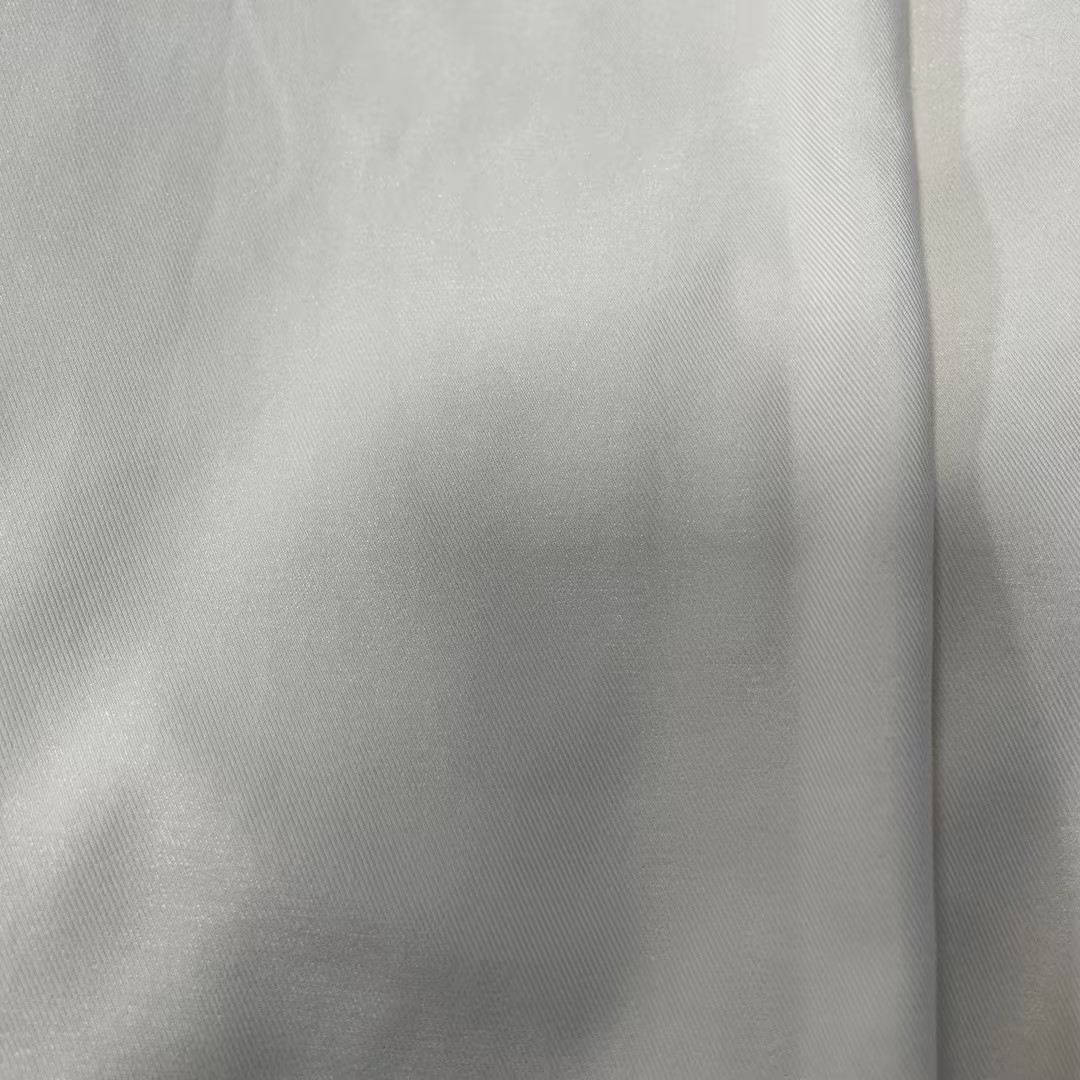 205GSM 100%P 110D*150D High elastic fabric