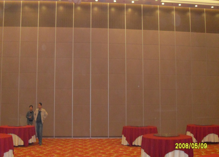 Sound Proof Partitions Top Hanging Sliding Door Acoustic Fabric Finish Foldable Saudi Arabia Banquet Hall Partition Wall
