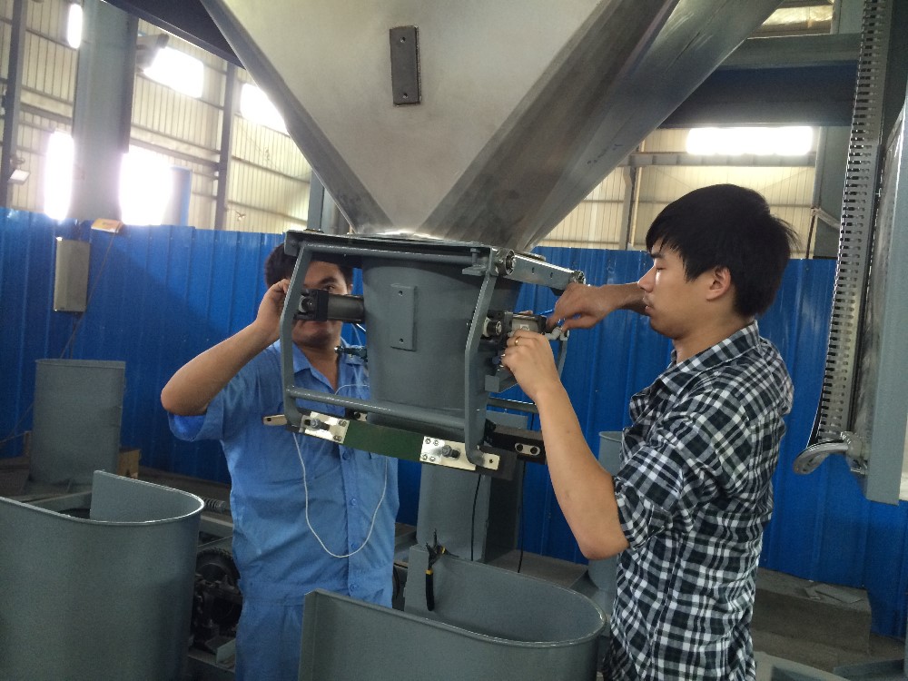 Automatic wheat flour packing machine for kraft paper bag