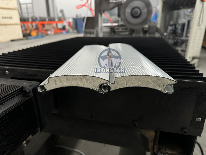 PU sandwich shutter door roll forming machine for Turkey Galvanized steel or PPGI or Aluminium