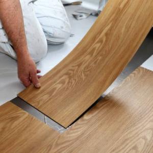 China CE Certified 100% Waterproof Flooring Vinyl/PVC/Lvt Flooring LVT Plank Eir Surface 100% Virgin Non-Slip on sale