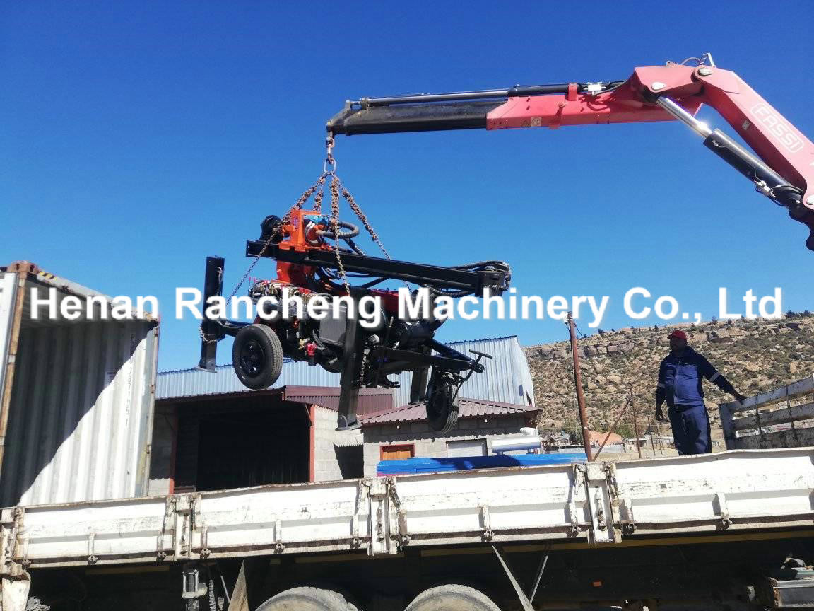 150m Drill Depth Borehole Water Well Drilling Rig Machine 32HP 100 - 219mm Diameter