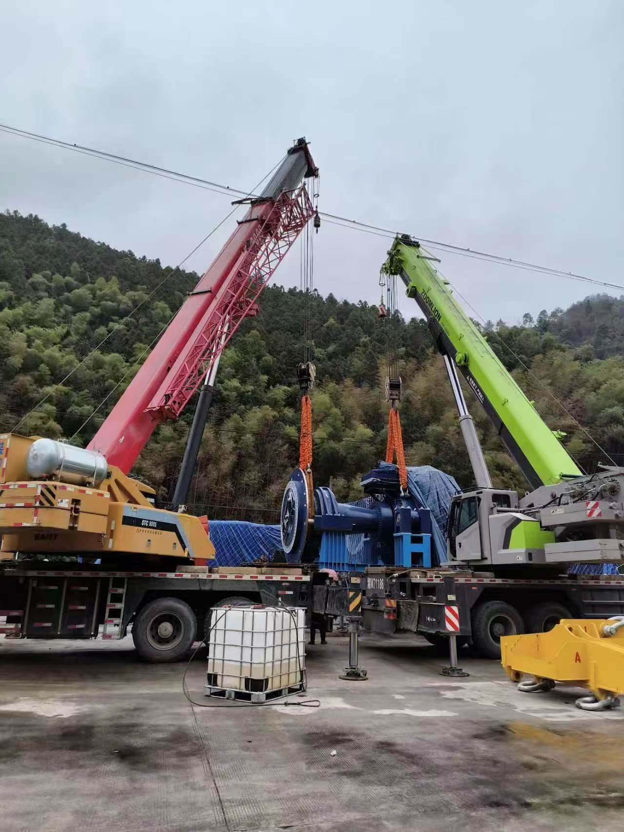 SA NY Hot Selling Model Mobile Crane 75 Tons 4 Shafts Included Red and Yellow Design