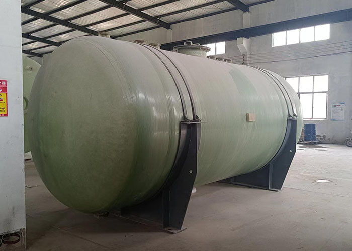Chemicals Process Cylindrical FRP Horizontal Tank Antiseptic Cross Wound