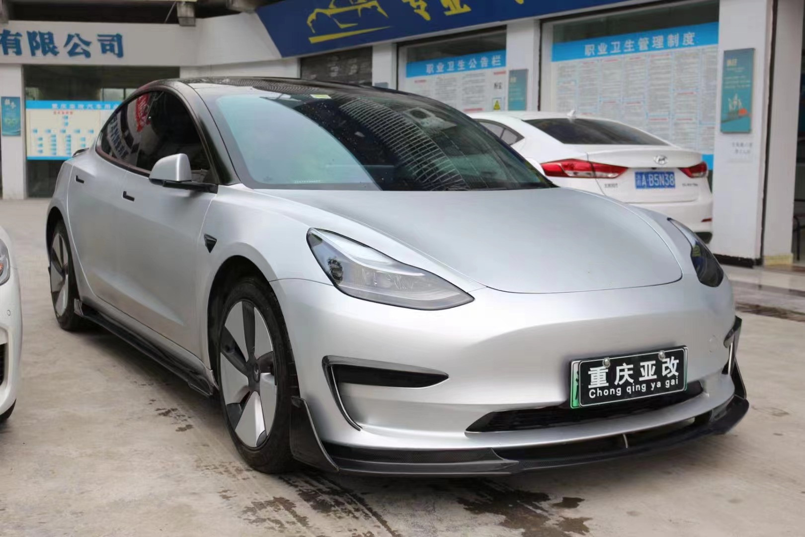 2017 - 2019 MODEL 3 Body Kit Tesla Front Shovel Rear Diffuser Spoiler 180mm