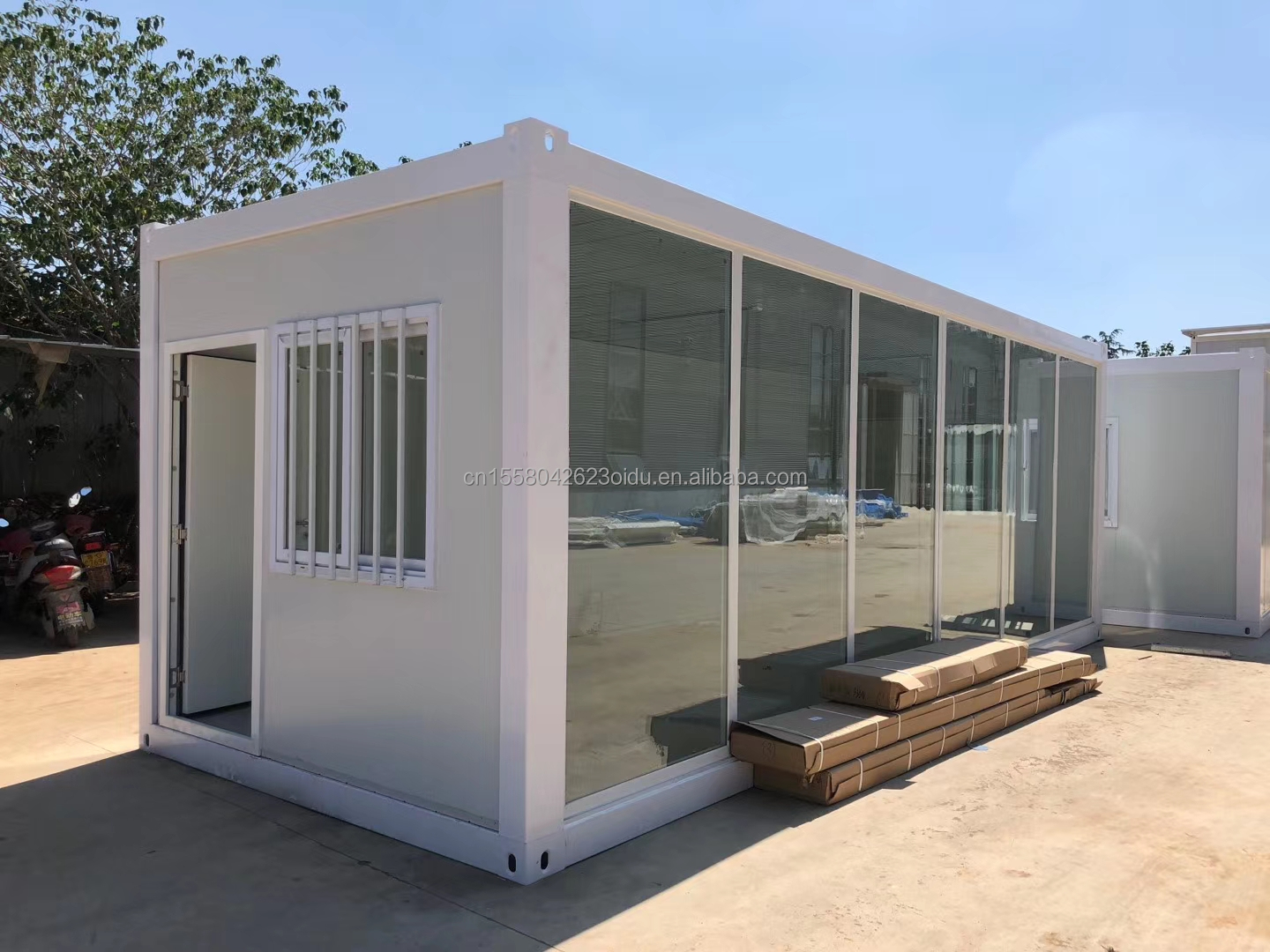 Galvanized Steel Square Tubes Main Structure Prefabricated Tiny Room Container House for Construction Site Warehouse Family
