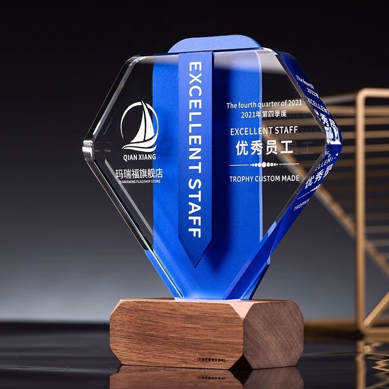 Custom-Made Acrylic Award With Creative Wooden Plaque For Anniversary Conference Prize And Outstanding Employee