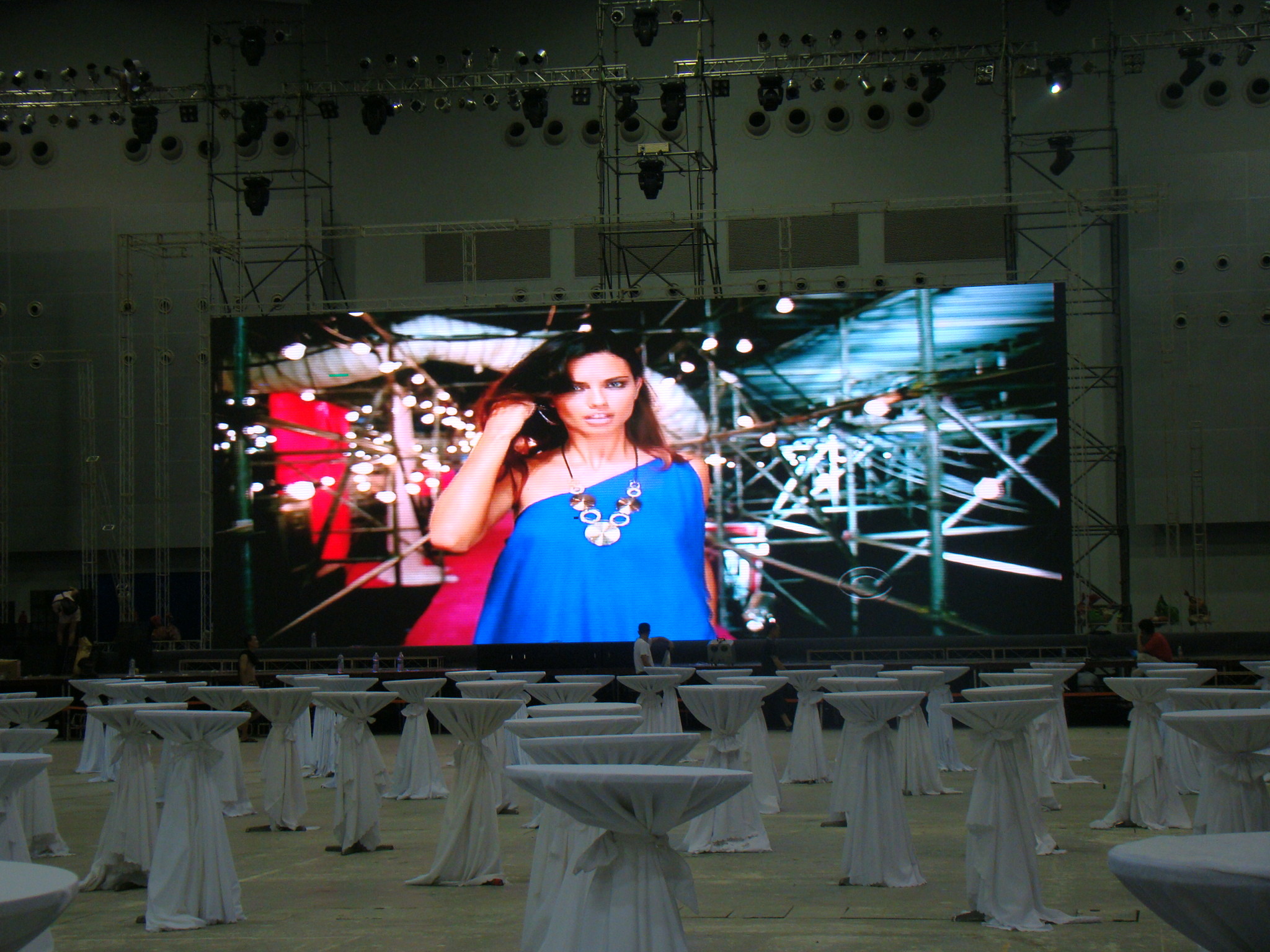 P3.91 Dot Matrix LED Display Module 64x64 Dots 250mm X 250mm 5V Input Full Color