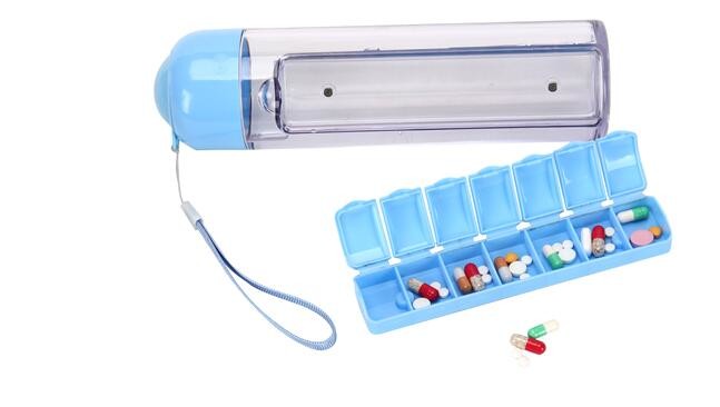 Premium clear plastic weekly pill holder one grid each day with pill splitter, one week 4case plastic pill container pil