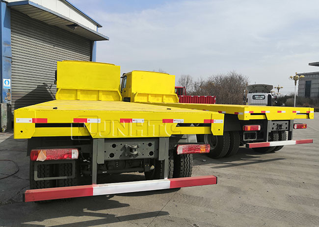 Sinotruk Howo 8x4 Heavy Duty Cargo Truck Electric 12 Wheel 420hp