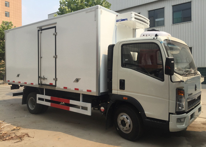 Light Refrigerated Trucks And Vans , Environmental Reefer Box Truck