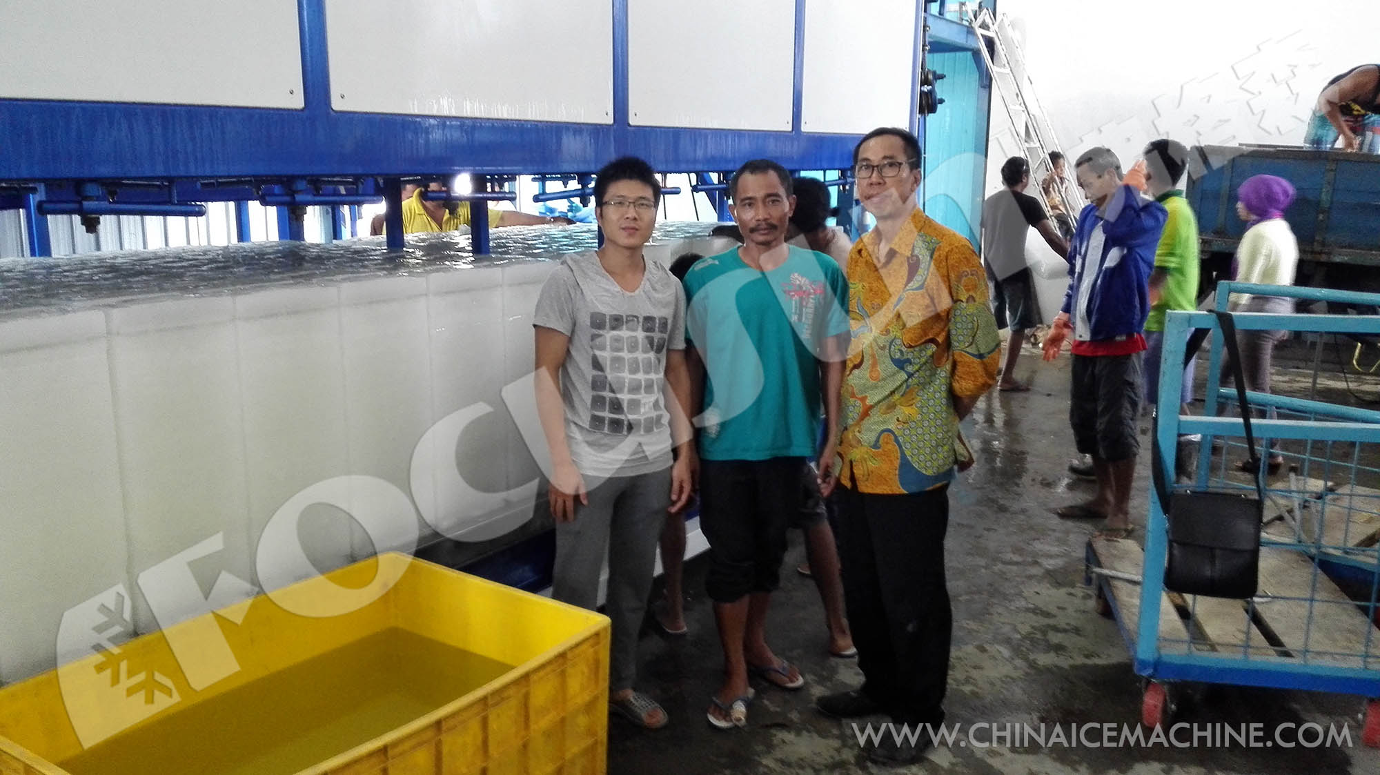 2024 Hostel 1000 lbs Plate Ice Machine with Refrigerant R22a and Voltage 380v/3p/50hz