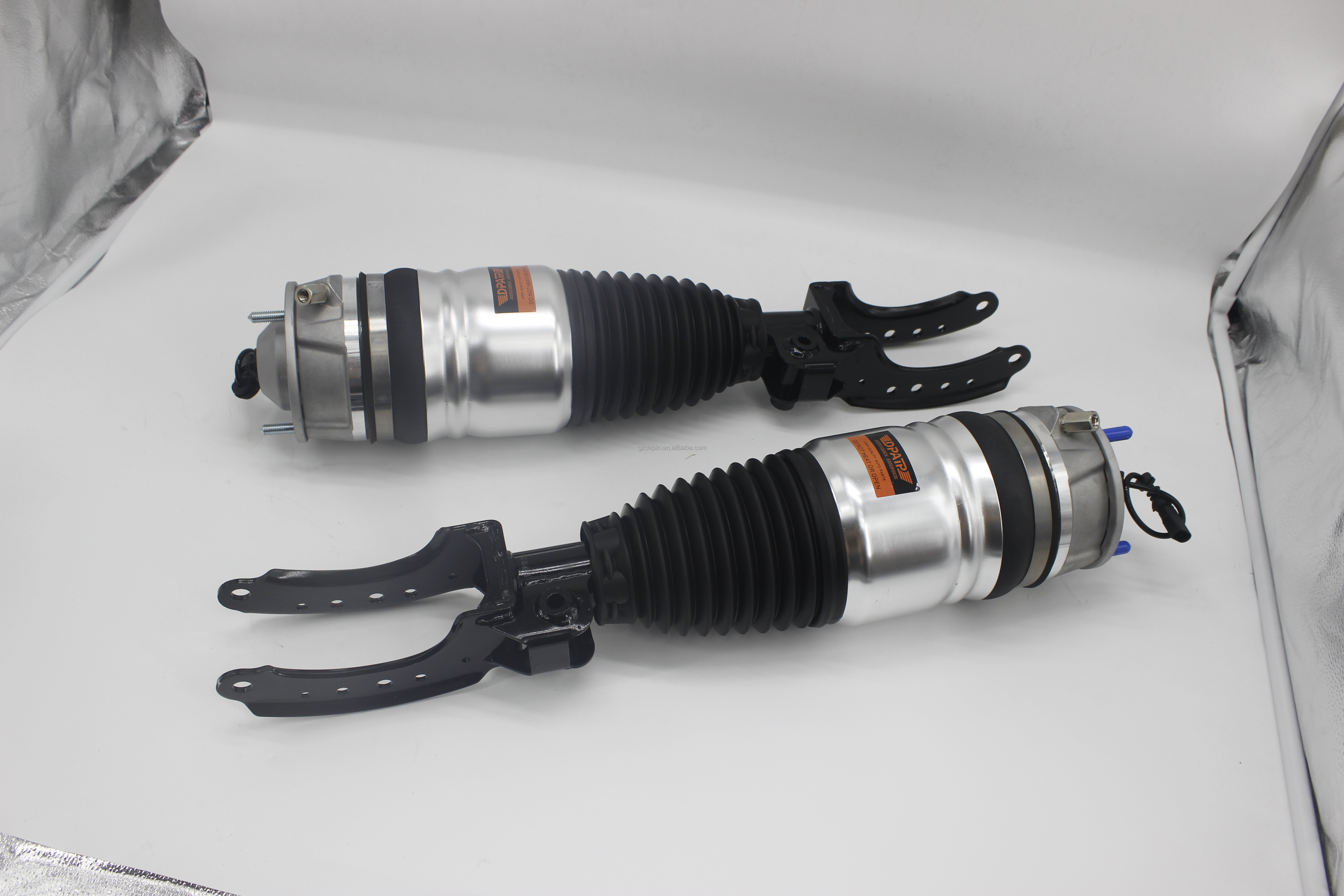 Air Shock Absorber Strut 7P6616039 7P6616040 95835809321 95835809421 for Land Rover