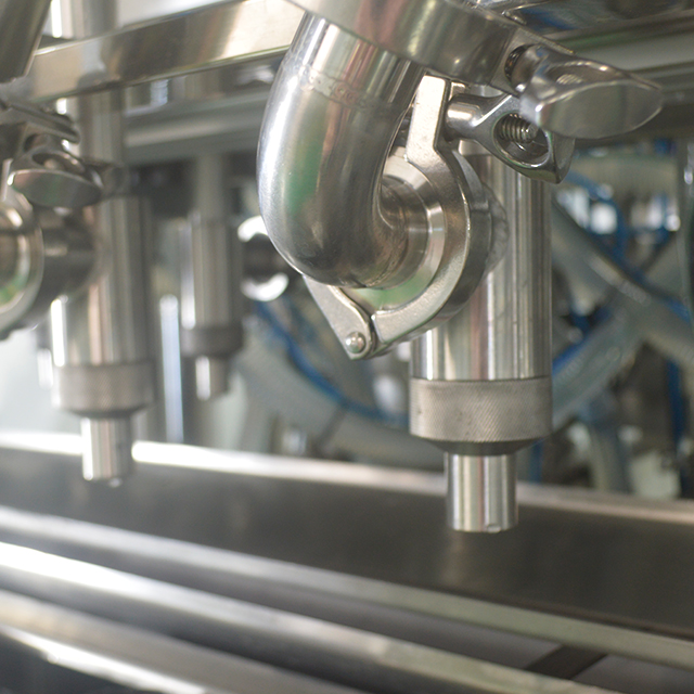 High Production Speed 3L Plastic Bottle Shampoo Bottling Line with 20 Filling Nozzles
