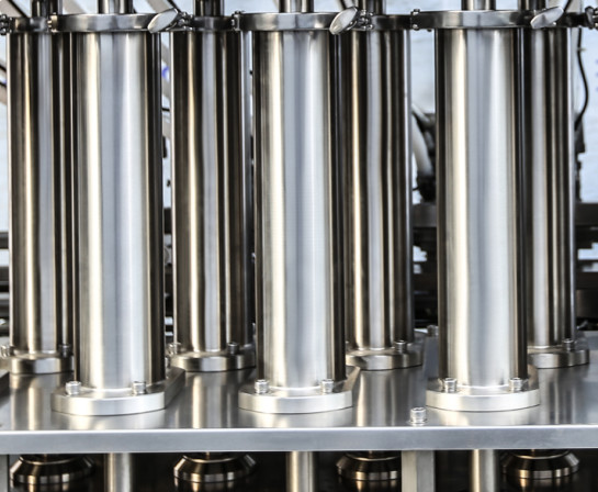 6000 BPH 100ml Bottle 16 Filling Heads Pesticide Piston Chemical Liquid Filling Machine Lubricating Oil Filling Machine