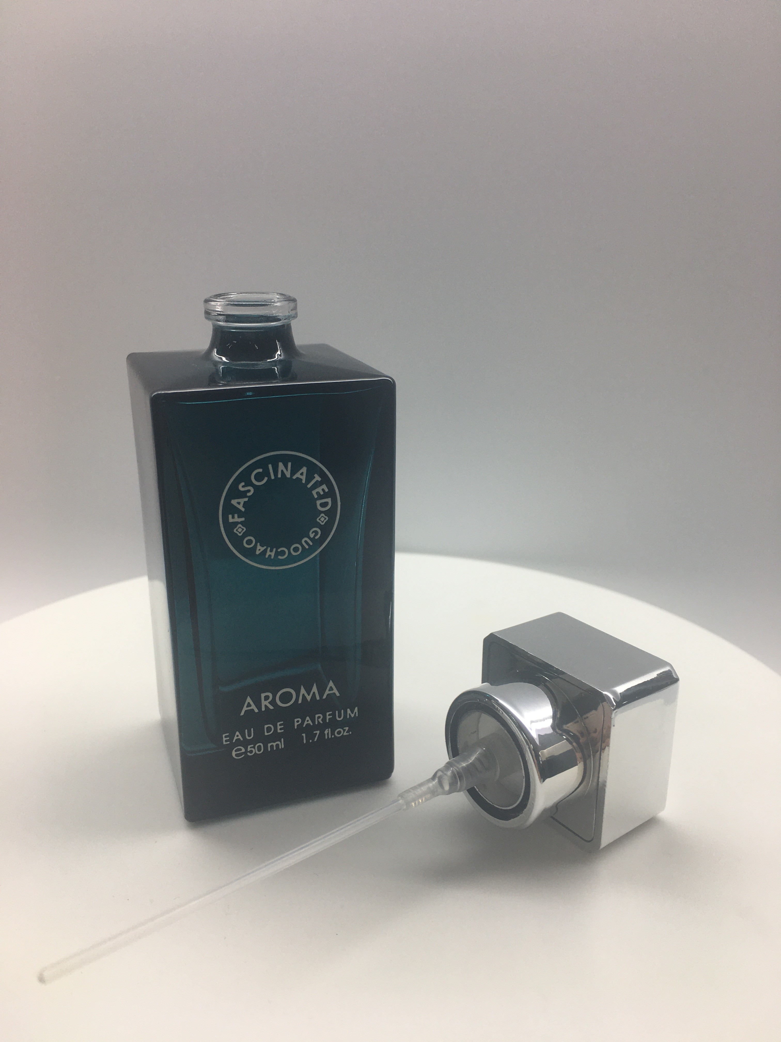 Rectangle Glass 50ml Luxury Perfume Bottles Atomizer With Square Cap
