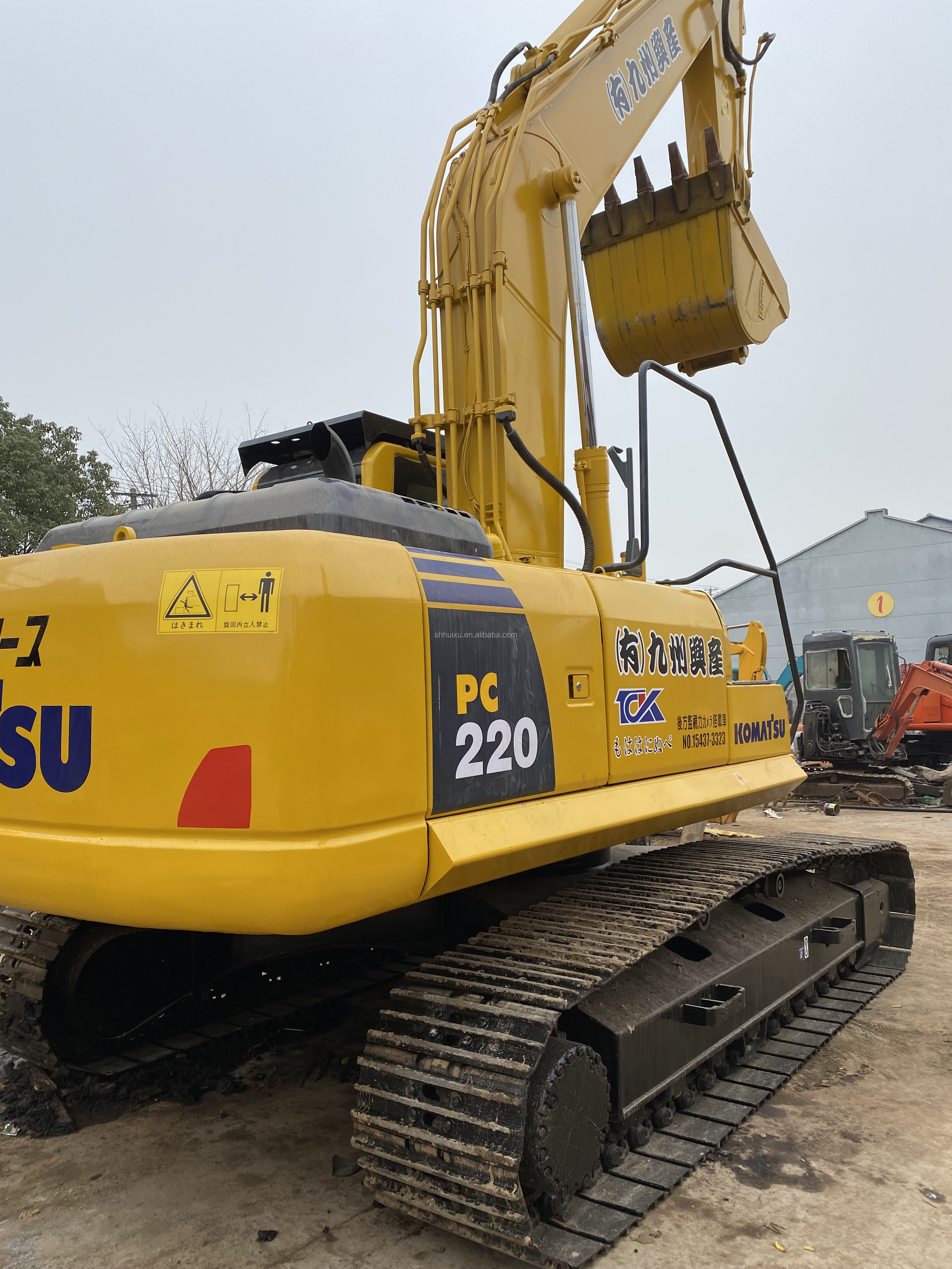 Komatsu Used komatsu PC 220-8 excavator Second hand hydraulic crawler digging machine for sale Komatsu Excavator