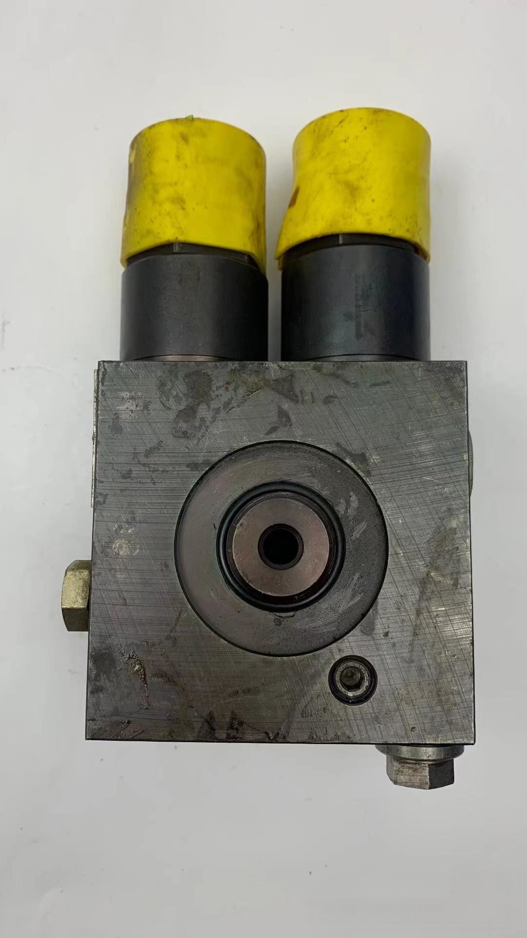 268431000 Putzmeister Concrete Pump Truck Accessories Boom Cylinder Hydraulic Lock 320BAR20LGEN.7