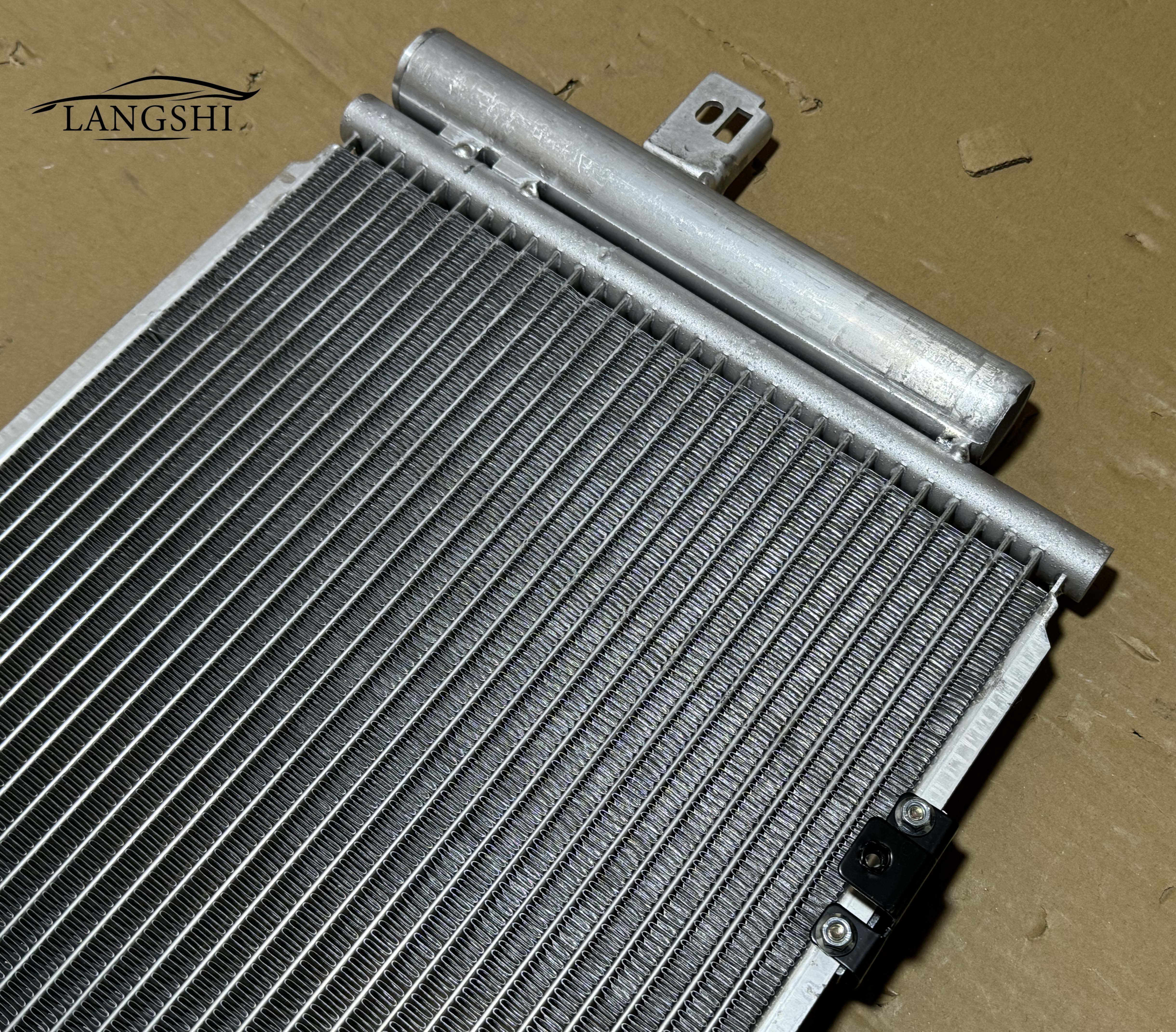 Auto Spare Parts 2.5 V6 Engine Cooling System Air Conditioning Condenser for ROEWE 750