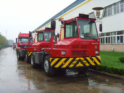 SINOTRUK 6x4 HOWO 290hp terminal tractor / tractor head / prime mover truck