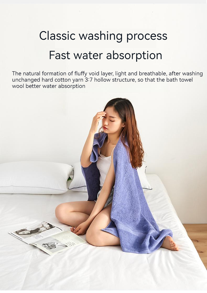 Customizable Luxury Dark Plaid Bath Towel 70*140cm Simple and Fashionable Design