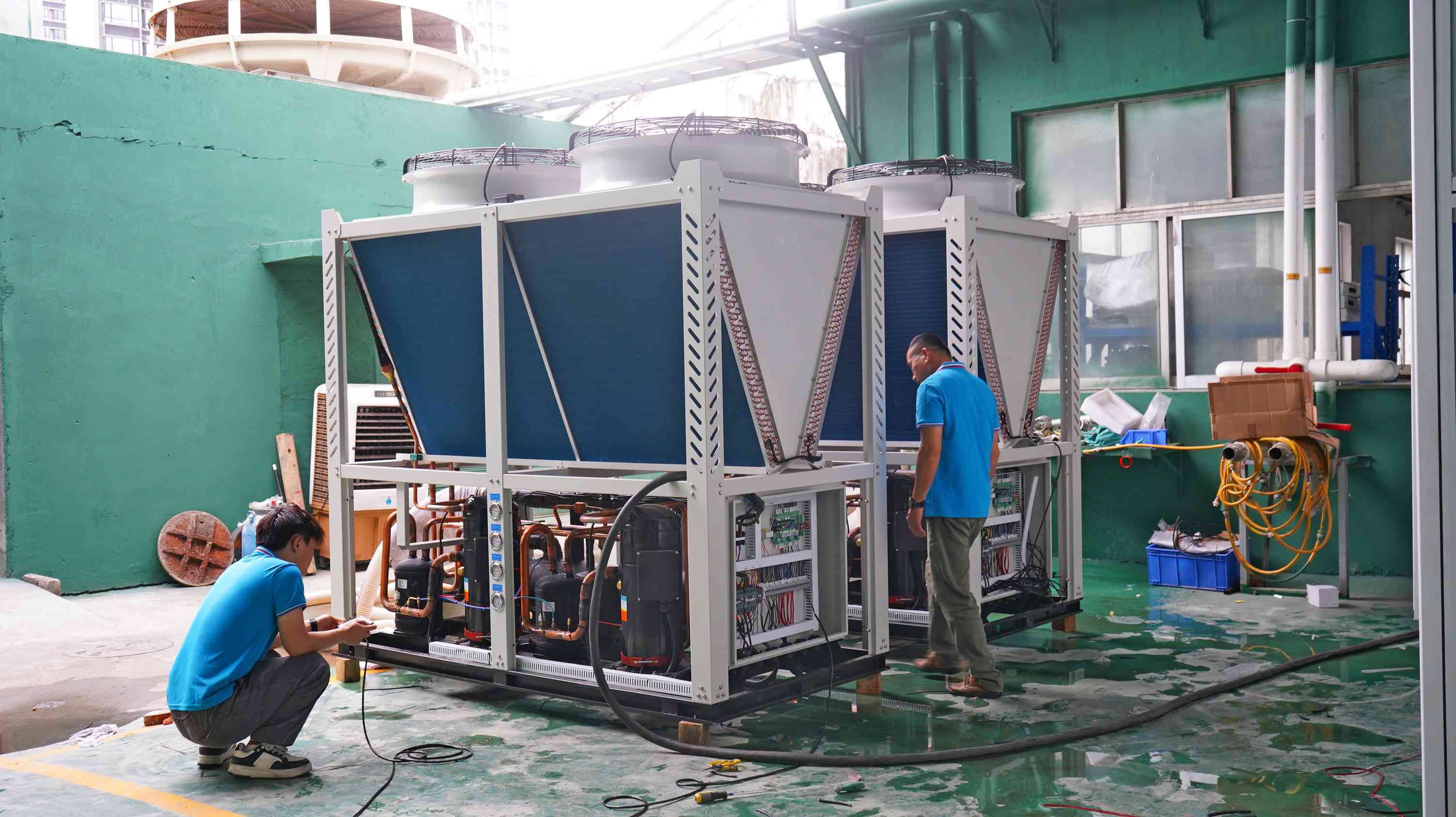 Eco Friendly R410A Air Cooled Modular Chiller 260KW For Industry HVAC System