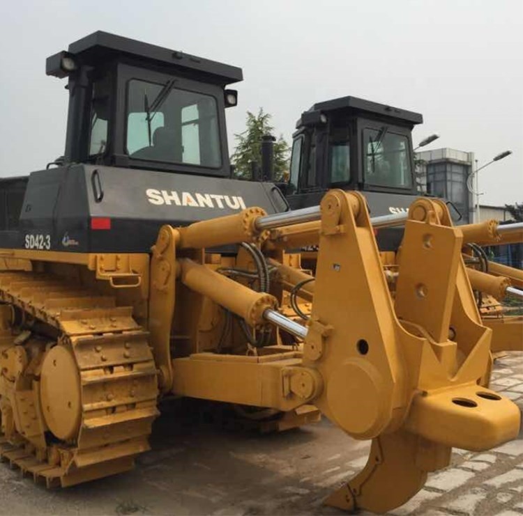 420hp Shantui SD42-3 Bulldozer Heavy Earth Moving Machinery For Big Project