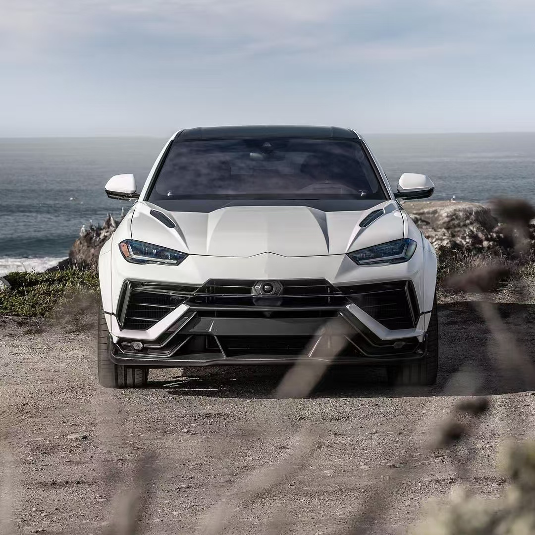 RT Carbon Body Kit For URUS SUV Lamborghini Front Lip Diffuser Wheel Arch Widebody Kit