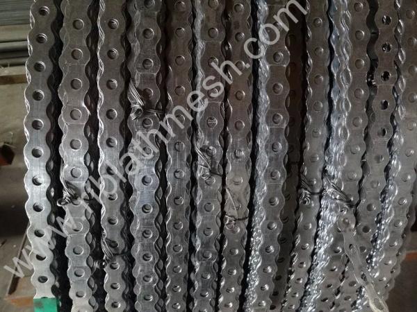 1mm Thinkness Perforated Metal Mesh , Carbon Steel / Stainless Steel Perforated