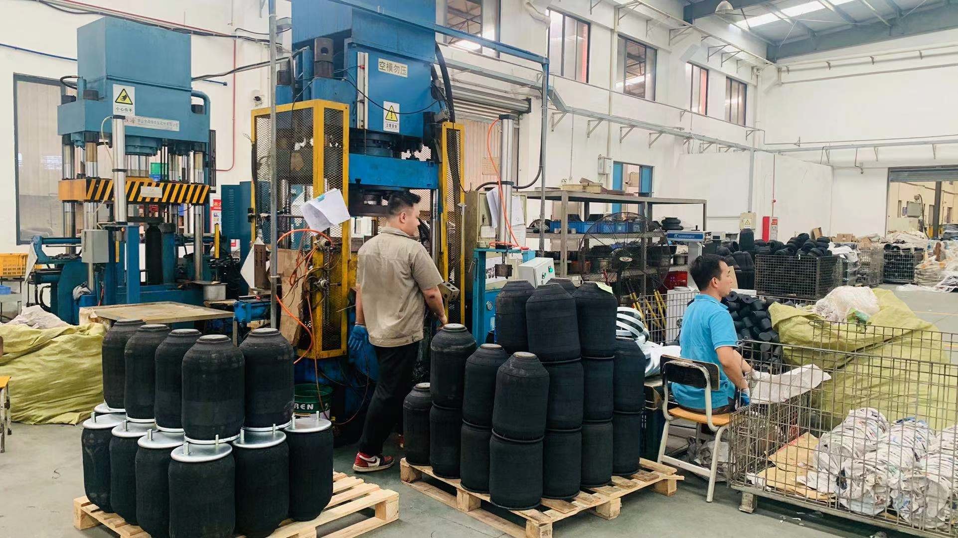 Front Air Suspension Spring Rubber Bellow Air Rubber Sleeve For American Truck And Trailer 1S 6066 VKNTECH 1S6066