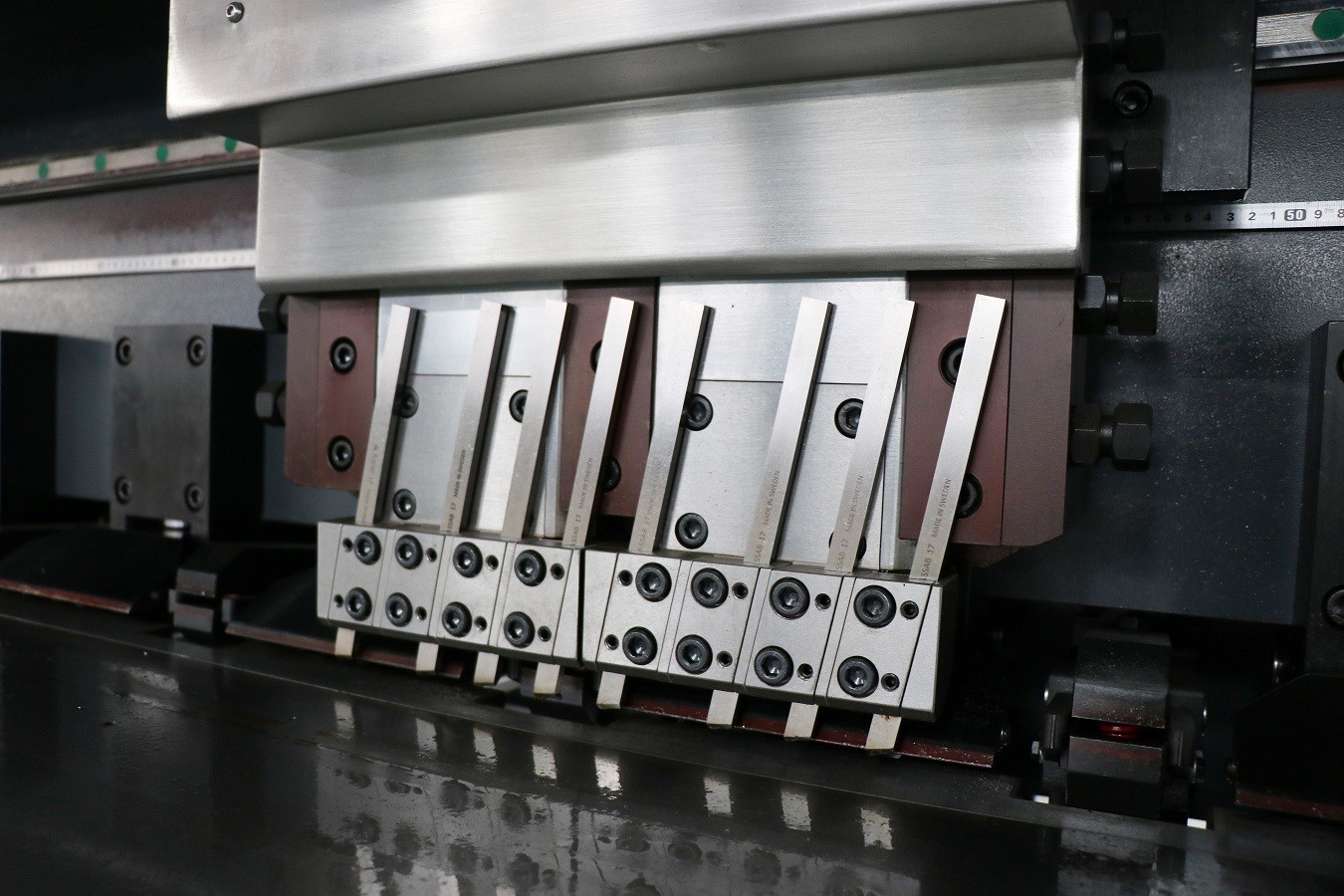 Sheet Metal CNC Cut Machine 1250x6000Mm , UV Vertical V Grooving Machine 0.4mm