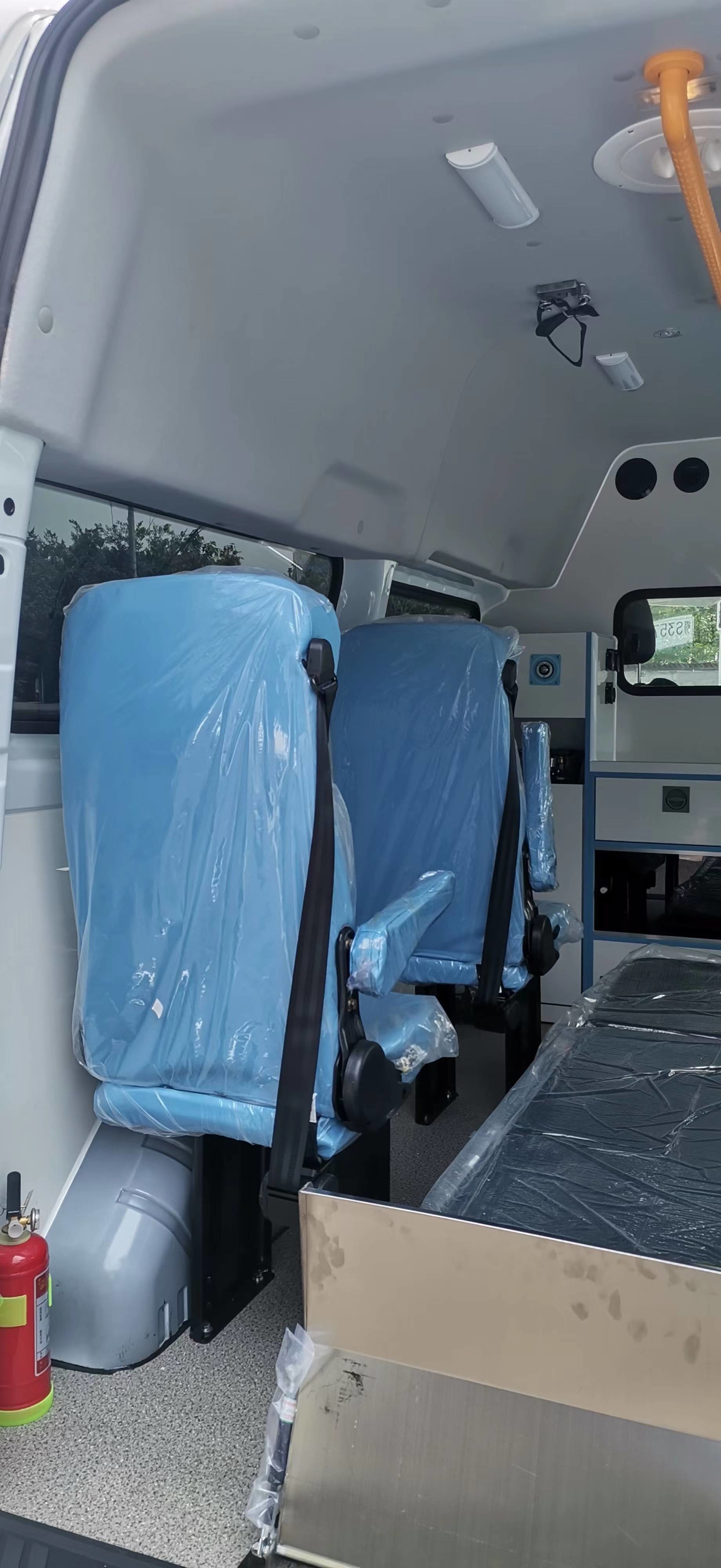 Ford Transit Medical Emergency Ambulance 162HP 5 Speed
